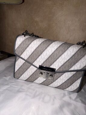 Michael Kors Gray & White Chevron Crossbody Shoulder Bag